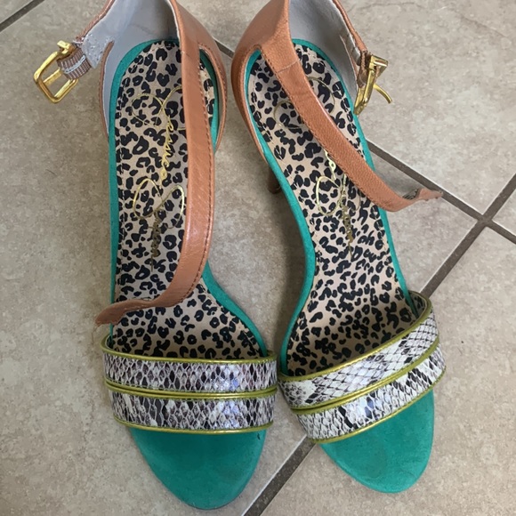 Jessica Simpson heels - Picture 4 of 4